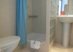 Łazienka / Bad mit Dusche