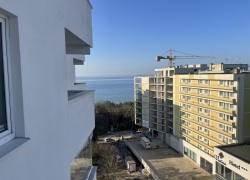 Balkon z widokiem na morze /Balkon mit Seeblick