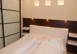Sypialnia I/ Schlafzimmer I